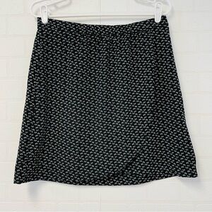 Black & White Mini Wrap Skirt size M